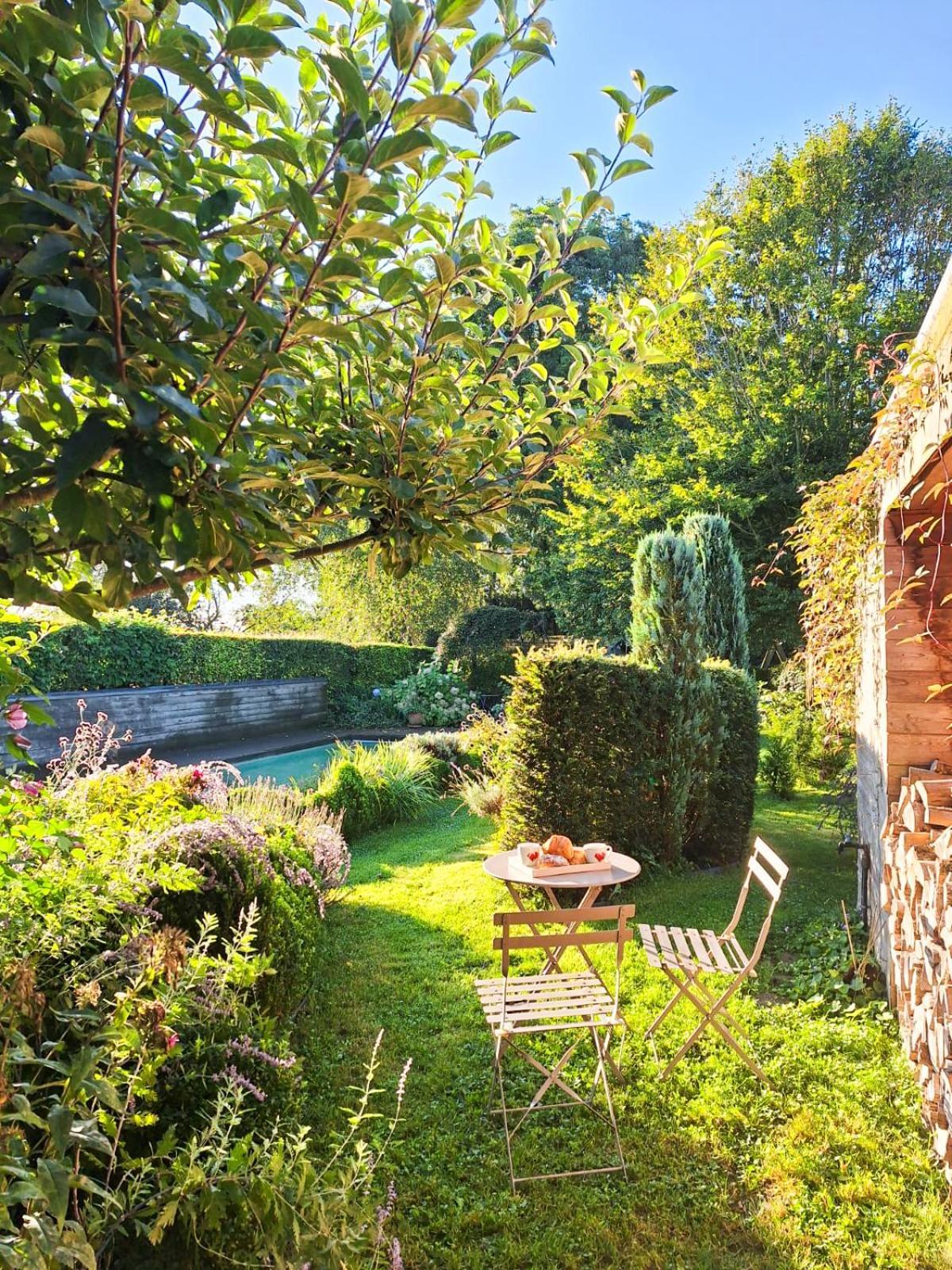 Casa de Férias La Petite Evelette - Piscine Et Sauna Au Calme